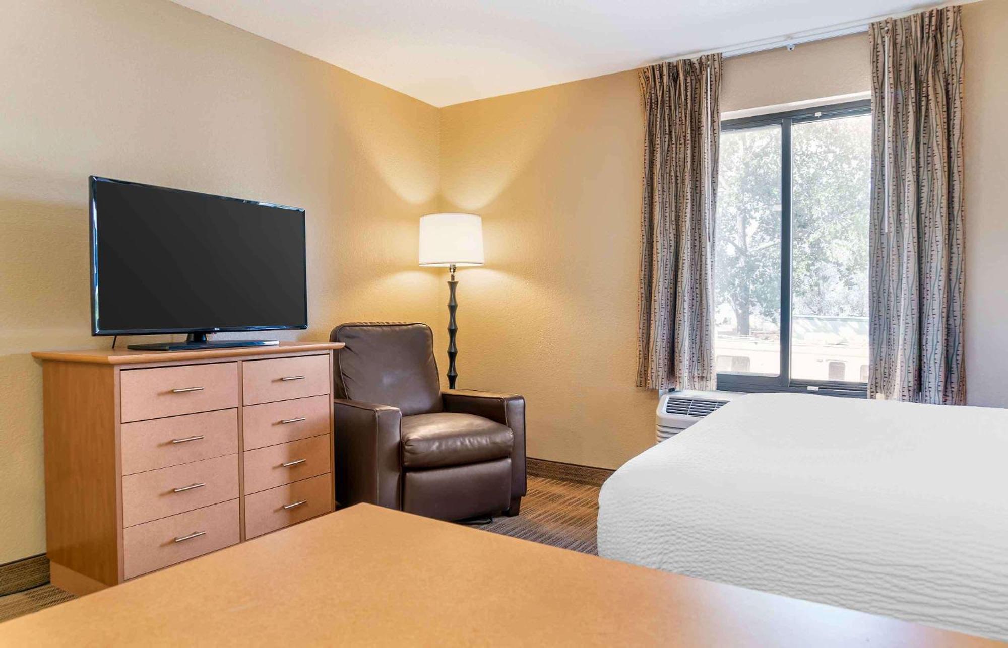 Extended Stay America Select Suites - Detroit - Warren Dış mekan fotoğraf