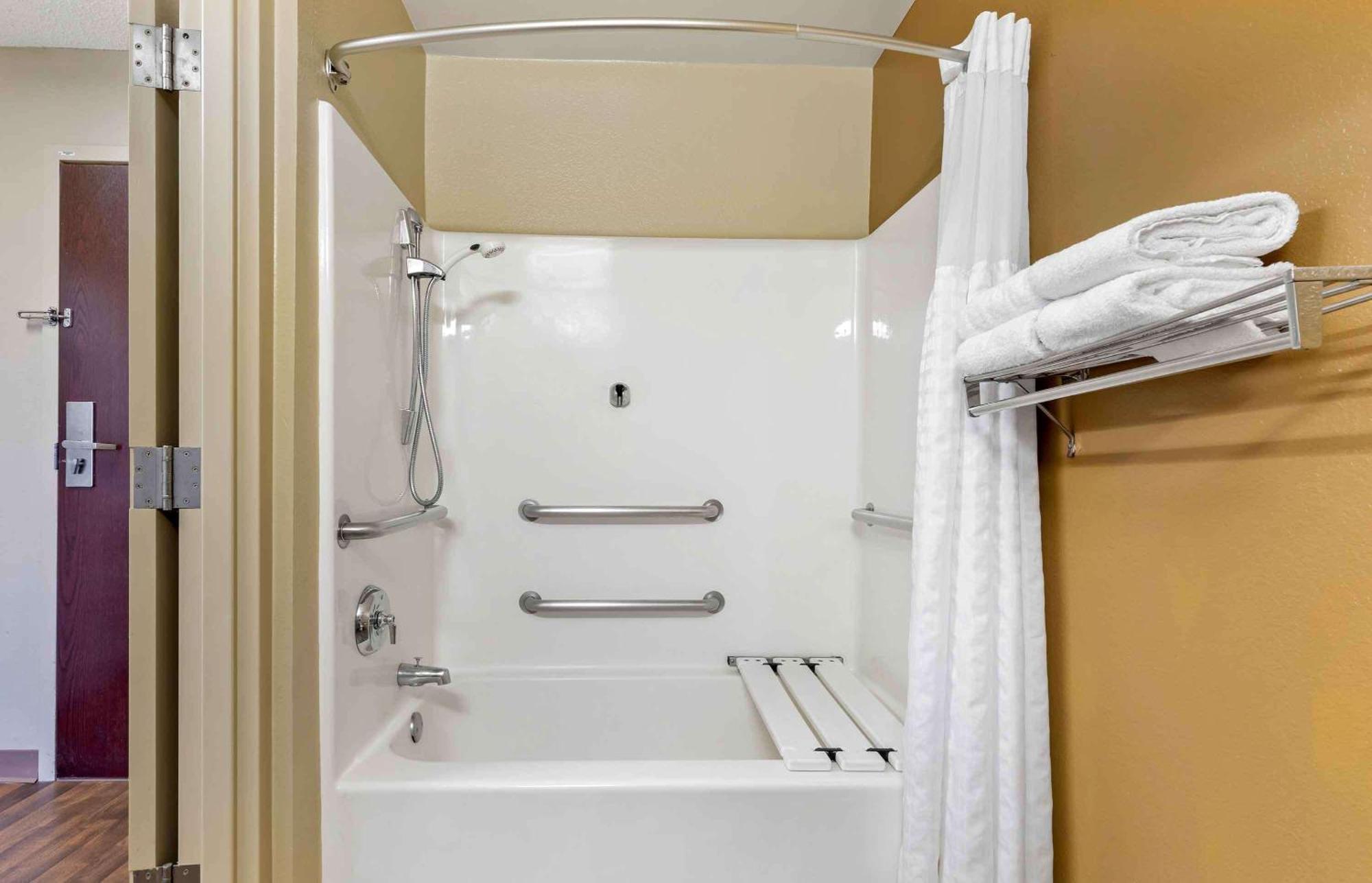 Extended Stay America Select Suites - Detroit - Warren Dış mekan fotoğraf