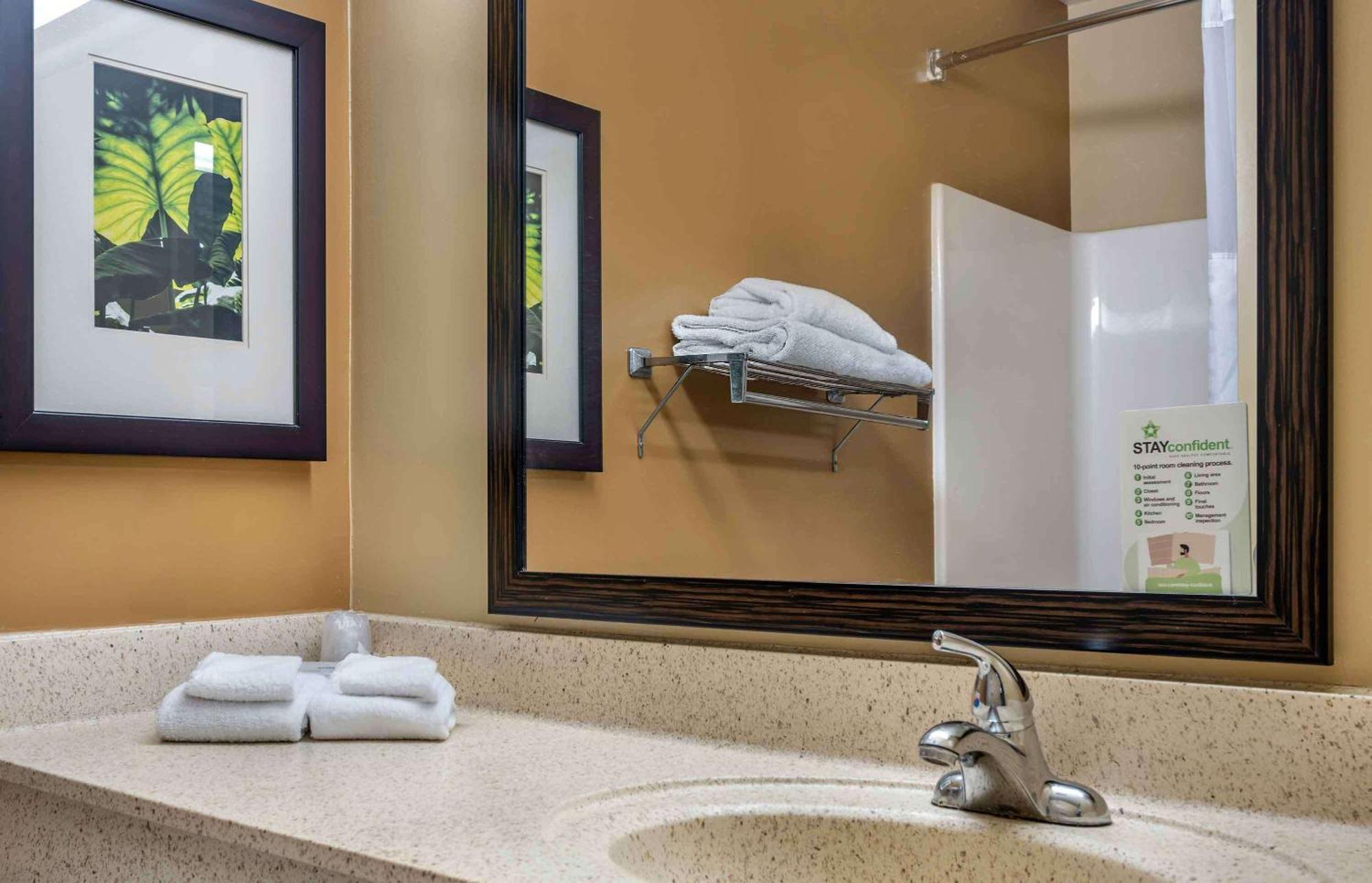 Extended Stay America Select Suites - Detroit - Warren Dış mekan fotoğraf